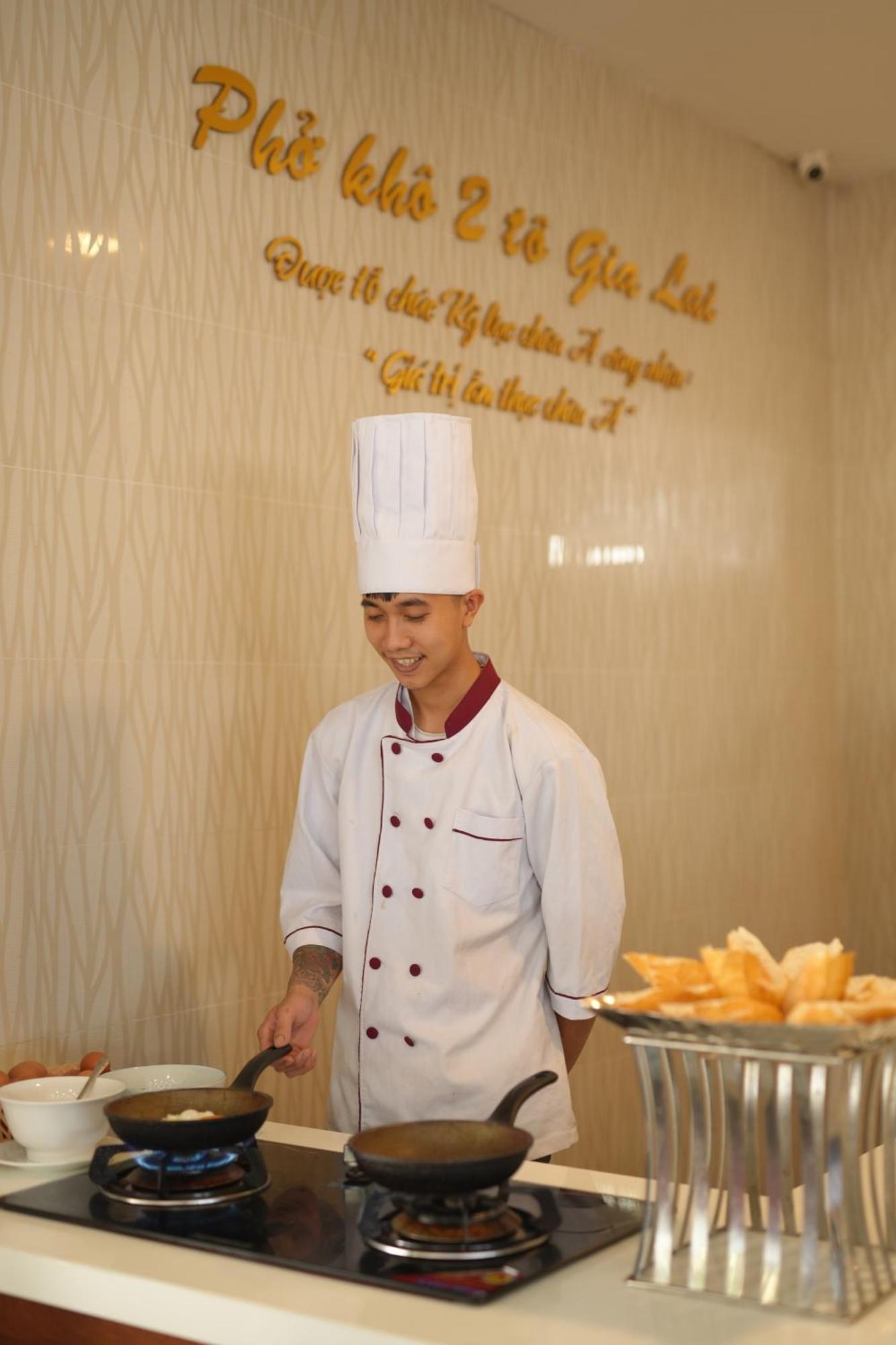 HANZ Pleiku&EM 86 Nguyen Van Troi Extérieur photo